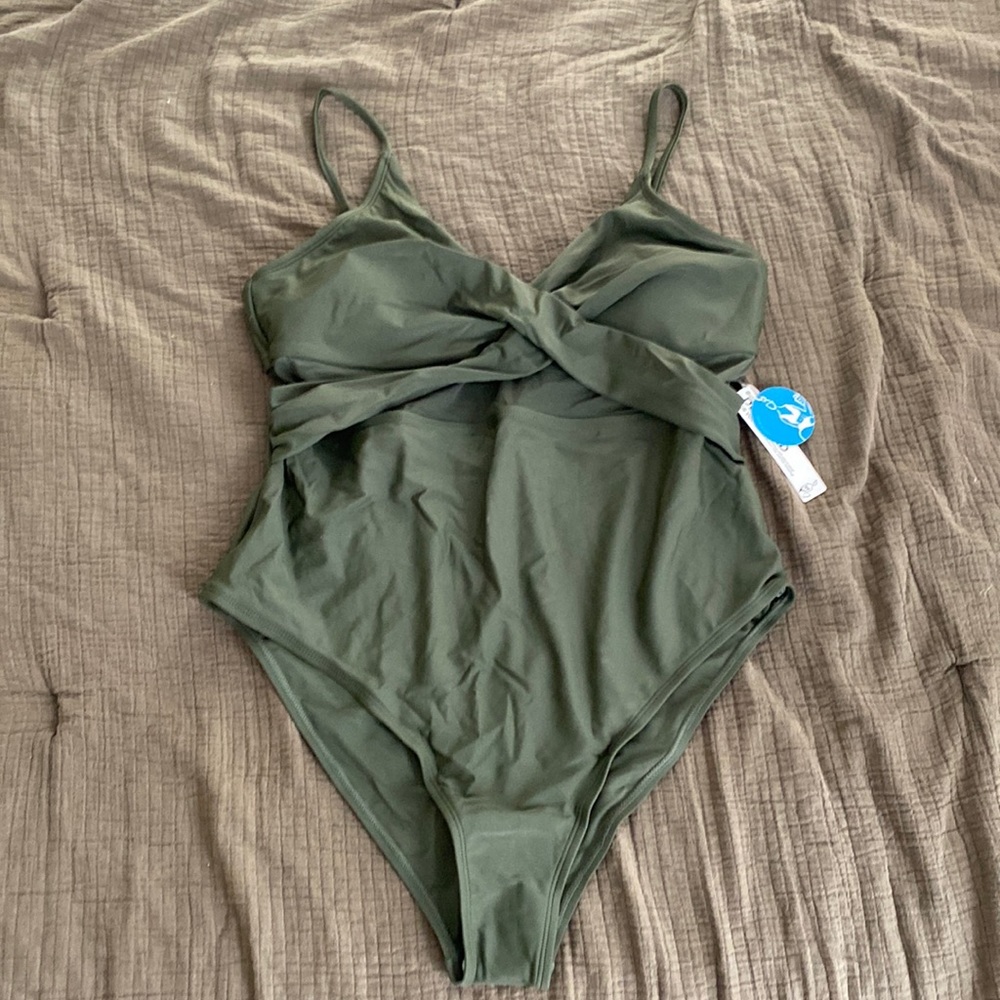 Cupshe one piece size XL